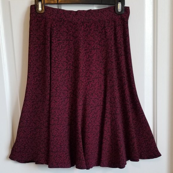 Gianni Red and Black Flare Skirt - Picture 1 of 4